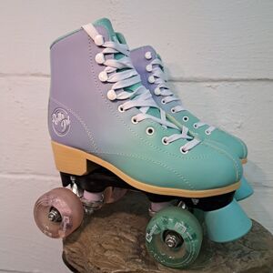 Rollr GRL Quad Roller Skates Pastel Lily Mint Purple Size 5 MPN P226MP